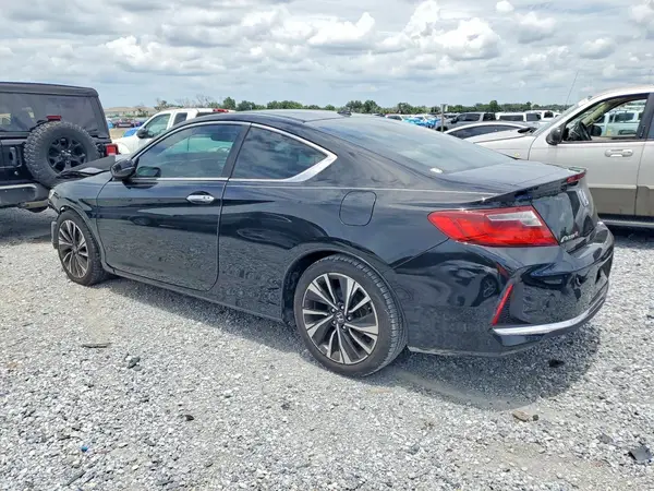 1HGCT1B74HA000532 2017 HONDA ACCORD - Image 2