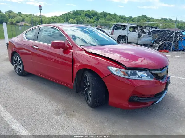 1HGCT1B75HA008834 2017 HONDA ACCORD - Image 1