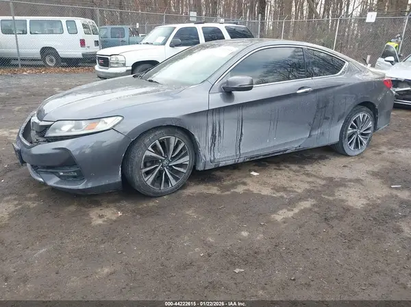 1HGCT1B77HA003487 2017 HONDA ACCORD - Image 2