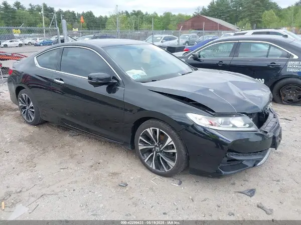 1HGCT1B79HA010134 2017 HONDA ACCORD - Image 1