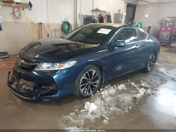 1HGCT1B80HA003940 2017 HONDA ACCORD - Image 2