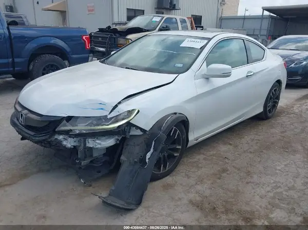 1HGCT1B83HA005567 2017 HONDA ACCORD - Image 2