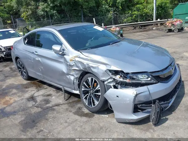 1HGCT1B83HA010395 2017 HONDA ACCORD - Image 1