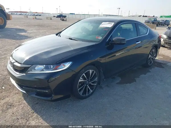1HGCT1B84HA008994 2017 HONDA ACCORD - Image 2