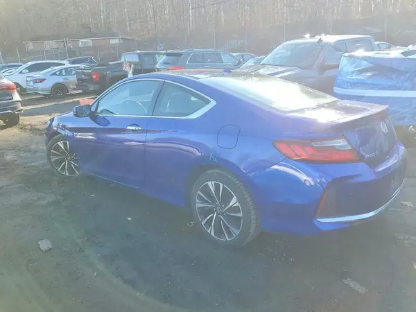 1HGCT1B86HA000511 2017 HONDA ACCORD - Image 2