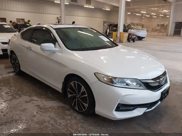 1HGCT1B86HA003571 2017 HONDA ACCORD - Image 1