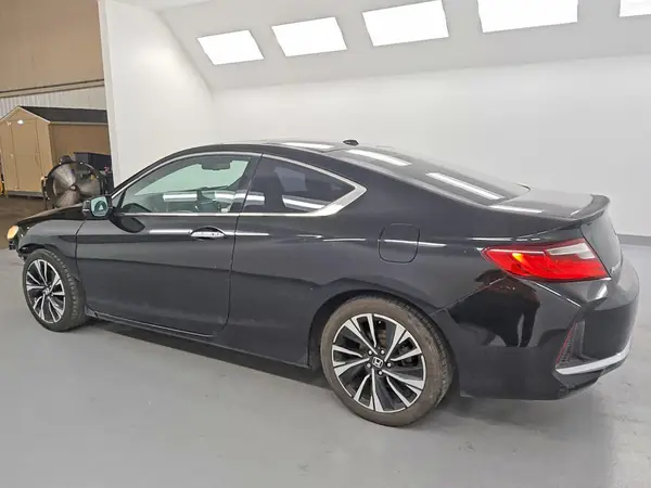1HGCT1B87GA011483 2016 HONDA ACCORD - Image 2