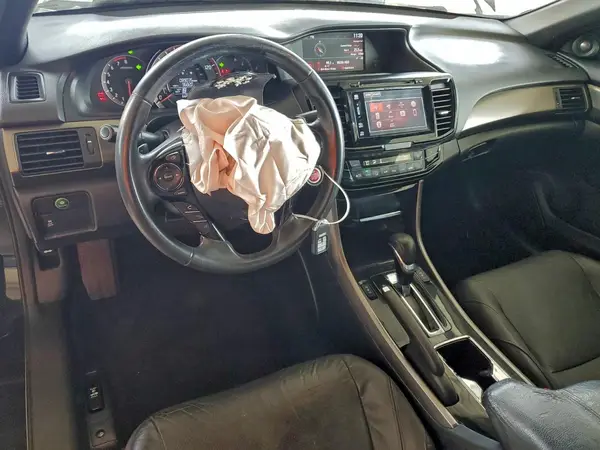 1HGCT1B87HA005037 2017 HONDA ACCORD - Image 8