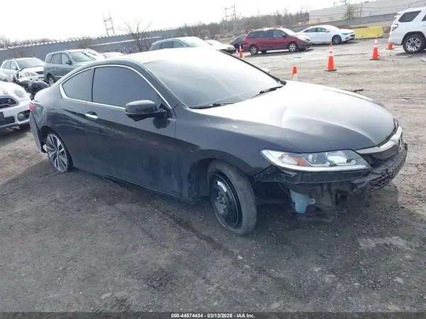 1HGCT1B87HA008245 2017 HONDA ACCORD - Image 1