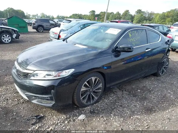 1HGCT1B88HA000204 2017 HONDA ACCORD - Image 2