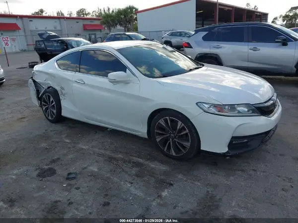 1HGCT1B88HA005371 2017 HONDA ACCORD - Image 1