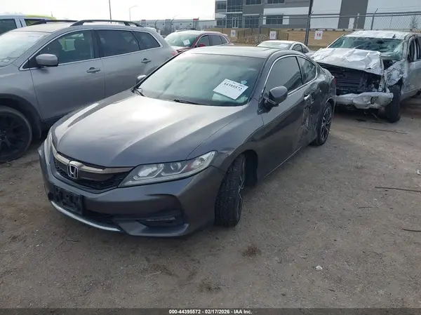 1HGCT1B88HA009582 2017 HONDA ACCORD - Image 2