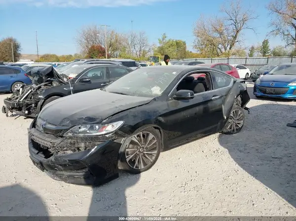 1HGCT1B89HA003712 2017 HONDA ACCORD - Image 2