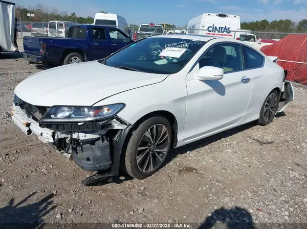 1HGCT1B8XHA005940 2017 HONDA ACCORD - Image 2