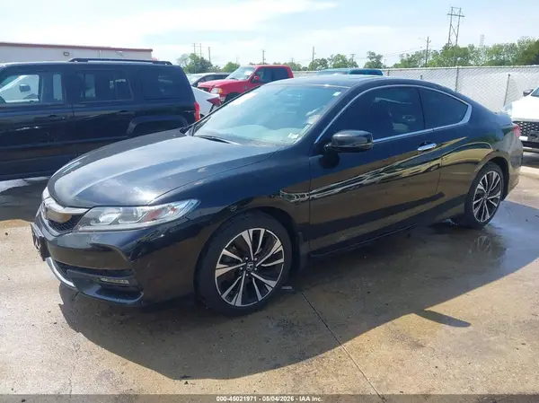 1HGCT2A82HA003235 2017 HONDA ACCORD - Image 2