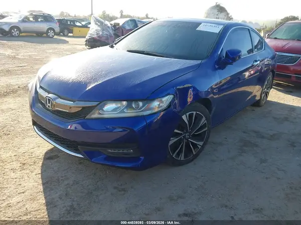 1HGCT2A88HA000324 2017 HONDA ACCORD - Image 2