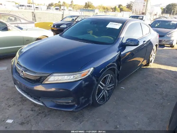 1HGCT2B01HA000576 2017 HONDA ACCORD - Image 2