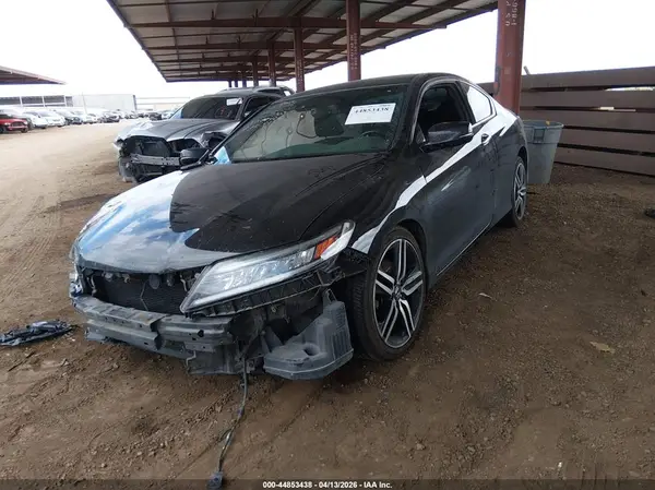 1HGCT2B02HA004216 2017 HONDA ACCORD - Image 2