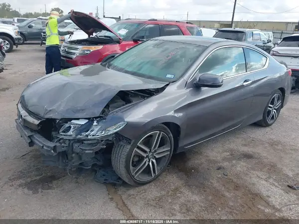 1HGCT2B02HA007150 2017 HONDA ACCORD - Image 2