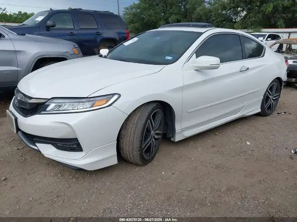 1HGCT2B04HA005786 2017 HONDA ACCORD - Image 2