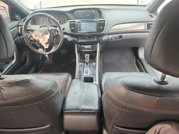 1HGCT2B05HA000256 2017 HONDA ACCORD - Image 8