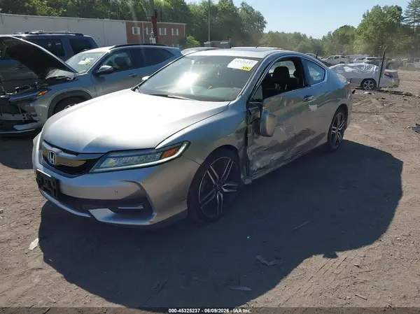 1HGCT2B05HA003402 2017 HONDA ACCORD - Image 2