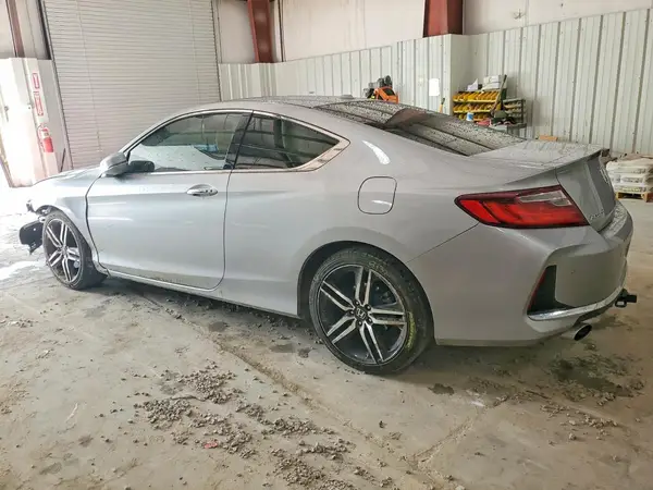 1HGCT2B06HA003814 2017 HONDA ACCORD - Image 2