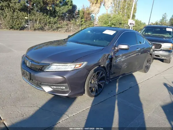 1HGCT2B07HA004373 2017 HONDA ACCORD - Image 2