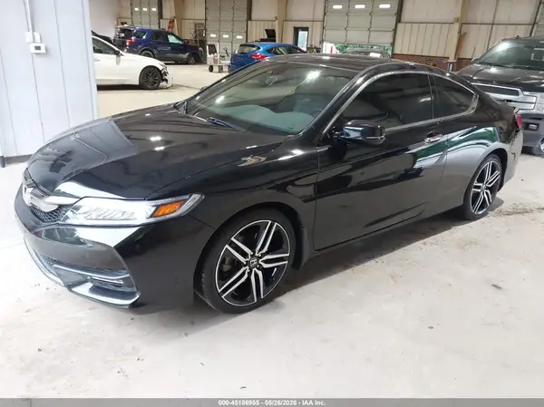 1HGCT2B07HA007449 2017 HONDA ACCORD - Image 2