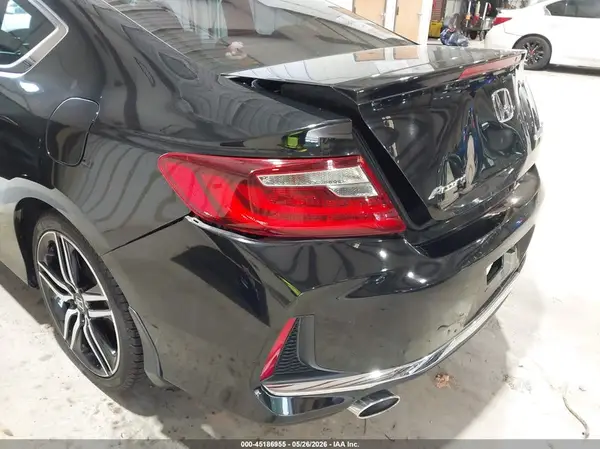 2017 HONDA ACCORD auction photo 6