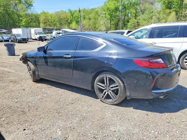 1HGCT2B08HA005967 2017 HONDA ACCORD - Image 2