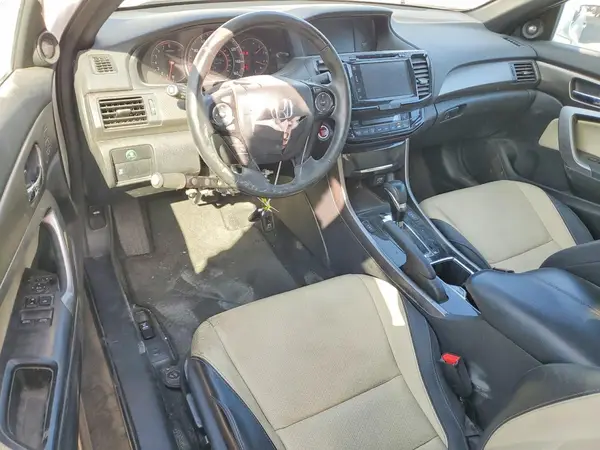 1HGCT2B80HA000025 2017 HONDA ACCORD - Image 8