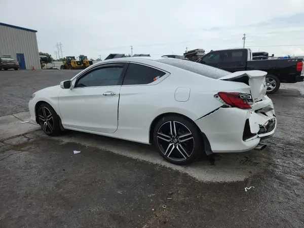 1HGCT2B80HA000056 2017 HONDA ACCORD - Image 2