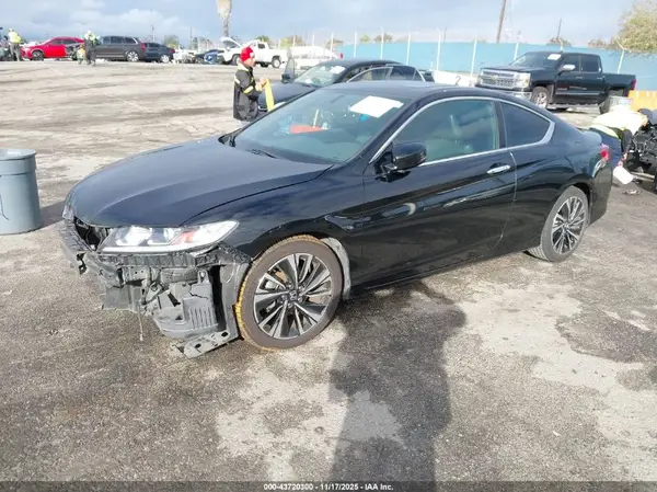 1HGCT2B80HA007055 2017 HONDA ACCORD - Image 2