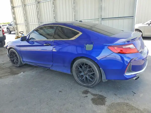 1HGCT2B81HA006061 2017 HONDA ACCORD - Image 2