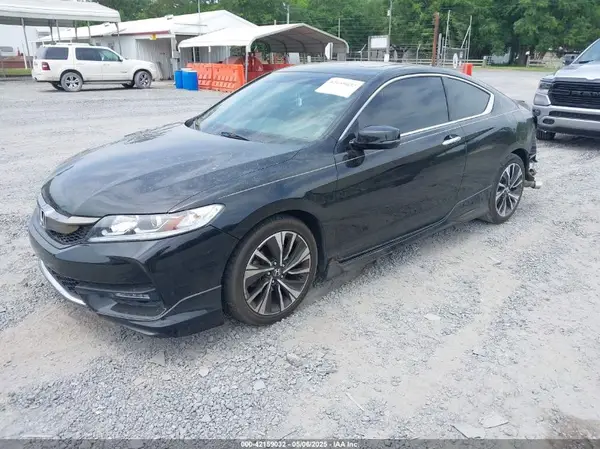 1HGCT2B82HA003265 2017 HONDA ACCORD - Image 2