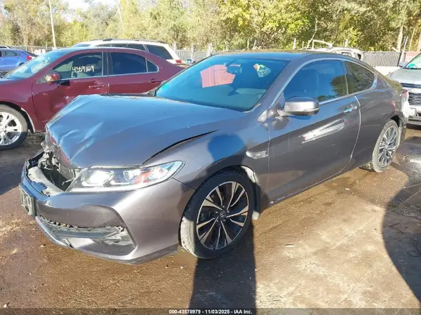 1HGCT2B82HA005419 2017 HONDA ACCORD - Image 2