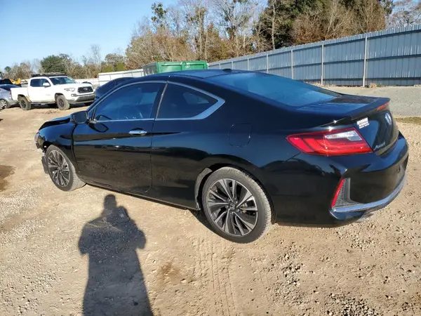 1HGCT2B82HA005758 2017 HONDA ACCORD - Image 2