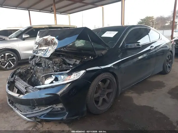 1HGCT2B82HA006991 2017 HONDA ACCORD - Image 2
