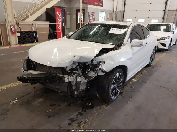1HGCT2B83GA005895 2016 HONDA ACCORD - Image 2