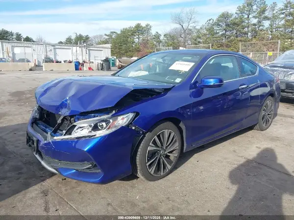 1HGCT2B85HA007410 2017 HONDA ACCORD - Image 2