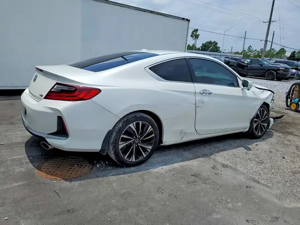 1HGCT2B86HA003852 2017 HONDA ACCORD - Image 2