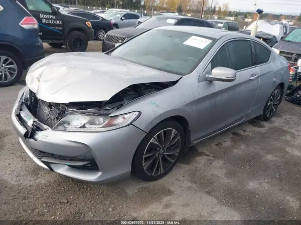 1HGCT2B86HA006721 2017 HONDA ACCORD - Image 2