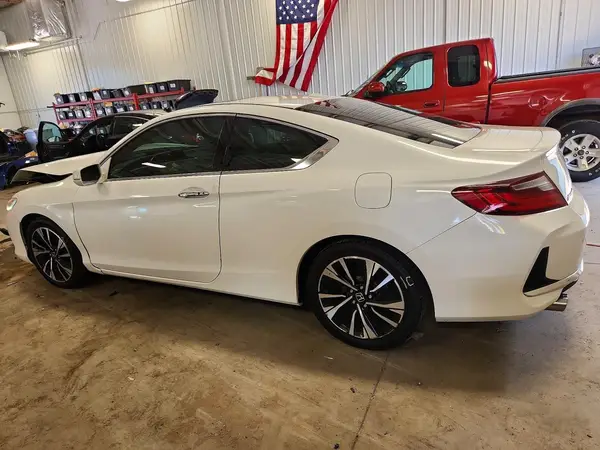 1HGCT2B87GA000196 2016 HONDA ACCORD - Image 2