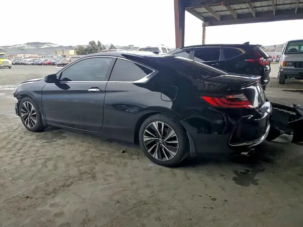 1HGCT2B87HA001821 2017 HONDA ACCORD - Image 2