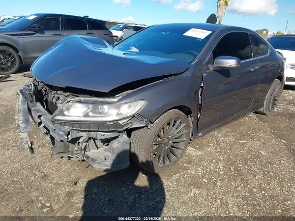 1HGCT2B89HA006504 2017 HONDA ACCORD - Image 2