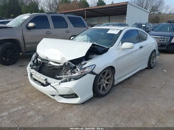 1HGCT2B8XGA005117 2016 HONDA ACCORD - Image 2