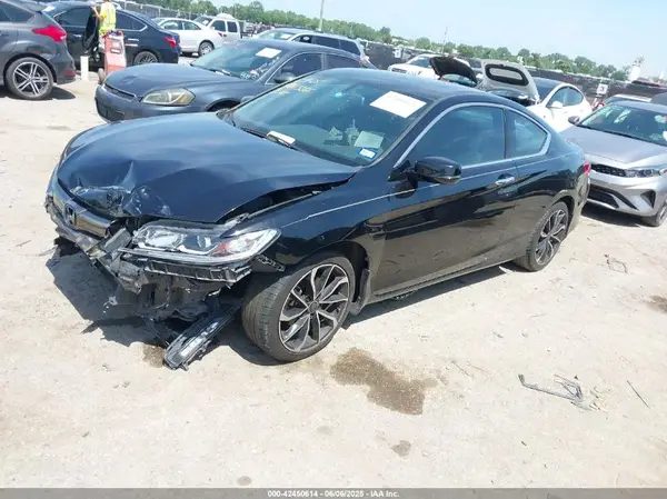 1HGCT2B8XHA003501 2017 HONDA ACCORD - Image 2