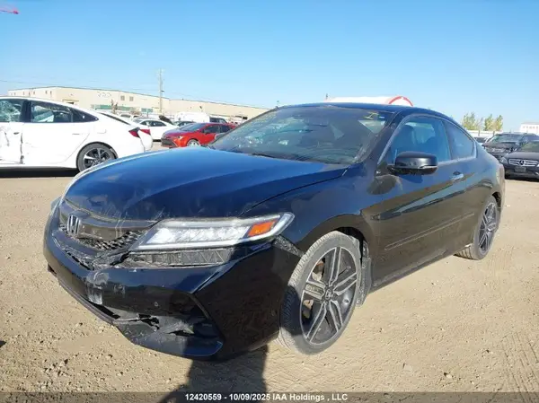 1HGCT2B9XHA800128 2017 HONDA ACCORD - Image 2