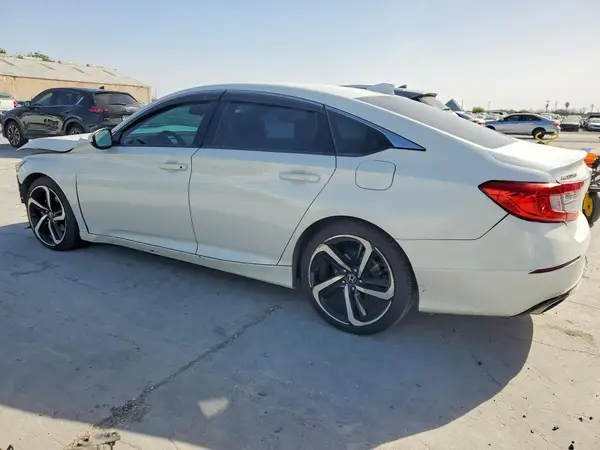 1HGCV1E32JA127577 2018 HONDA ACCORD - Image 2